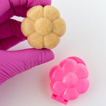 Load image into Gallery viewer, CAKE POP MOLD, FLOWER (Buy in Groups of 6)